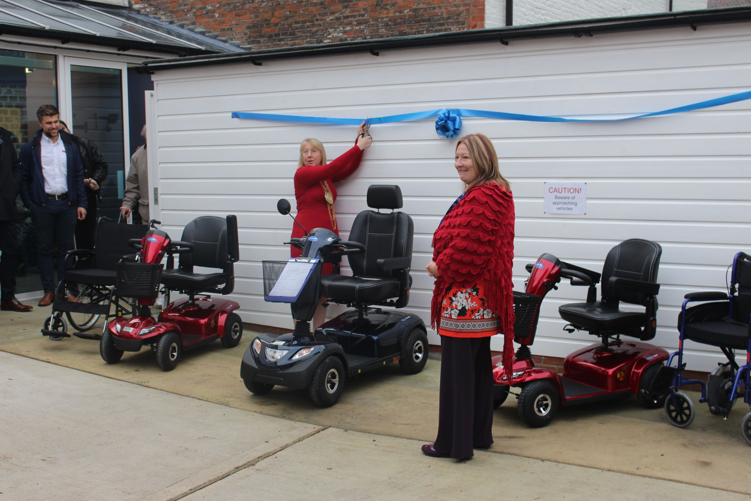 Mayor of Colchester cuts ribbon at mobility event